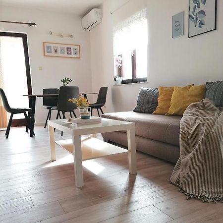 Apartment Mare Vrsi Eksteriør bilde